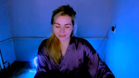 Lora online show from March 2026 02:59:02 AM