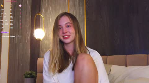 Snapshot of loraineluff chatting on January 2025 12:01:01 AM Loraine online show from January 2025 12:01:01 AM