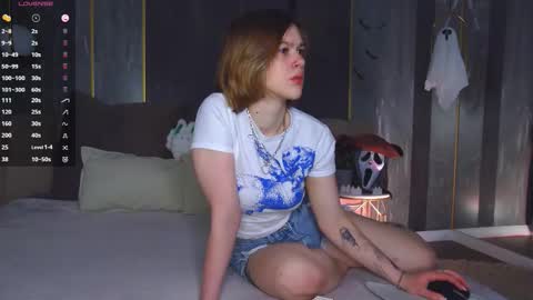 Lora online show from November 2025 04:31:02 PM