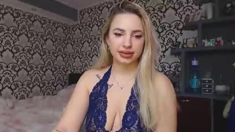 Queen LoraSinClare online show from March 2026 08:10:02 AM