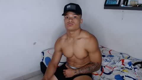 Dominic online show from December 2025 11:25:02 PM