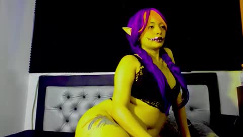 Lore Depp online show from October 2025 03:18:02 AM