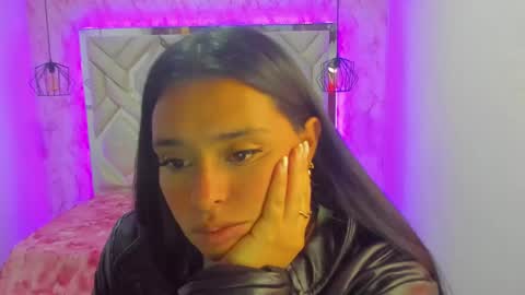 lorem_adams online show from January 2025 11:17:01 AM