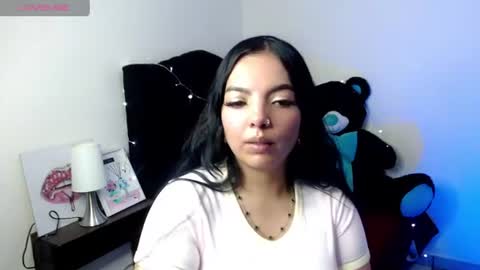 Snapshot of loren_44tits chatting on July 2026 08:59:01 PM Loren online show from July 2026 08:59:01 PM