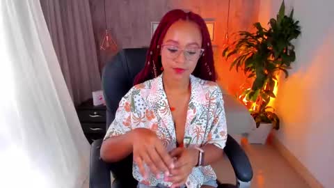 Snapshot of lorena_vieira_ chatting on December 2024 08:49:02 PM Lorena Vieira  online show from December 2024 08:49:02 PM
