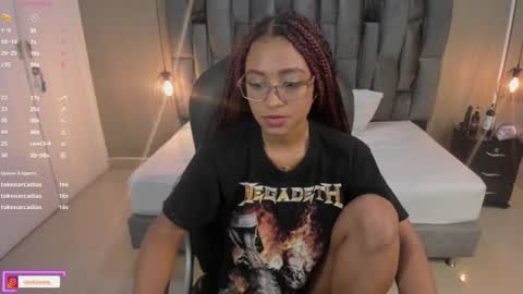 Snapshot of lorena_vieira_ chatting on March 2025 11:38:02 PM Lorena Vieira  online show from March 2025 11:38:02 PM