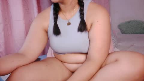 sofia online show from December 2025 04:29:02 AM