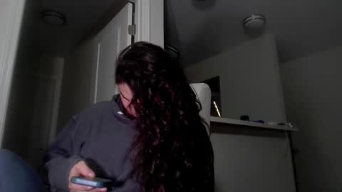 lorenlovely online show from December 2025 07:00:01 PM