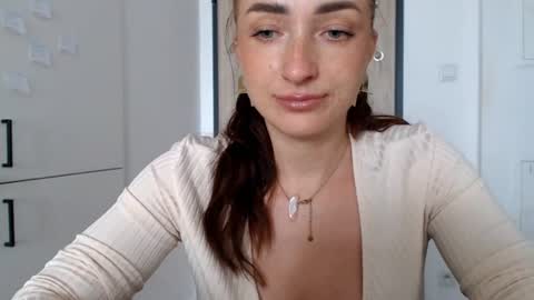 Snapshot of lorenneinspiring chatting on July 2026 02:23:01 PM LorenneInspiring online show from July 2026 02:23:01 PM