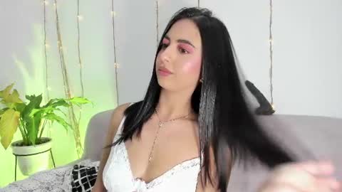Snapshot of lorens_martin chatting on June 2026 07:51:01 PM L O R E N online show from June 2026 07:51:01 PM