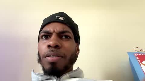 Snapshot of lorenzo17a chatting on December 2024 06:09:01 PM lorenzo17a online show from December 2024 06:09:01 PM