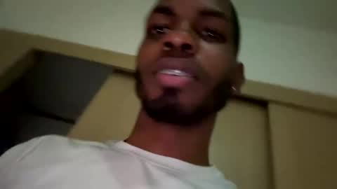 Snapshot of lorenzo17a chatting on December 2024 02:06:02 AM lorenzo17a online show from December 2024 02:06:02 AM