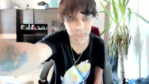 LORENZO Boy online show from April 2026 12:03:01 PM