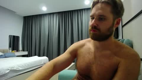 Lorenz online show from April 2026 07:51:02 PM