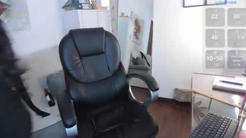 Snapshot of loretta_fraser chatting on February 2026 01:20:01 PM loretta_fraser online show from February 2026 01:20:01 PM