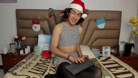 LorettMatthew online show from December 2024 08:02:01 AM