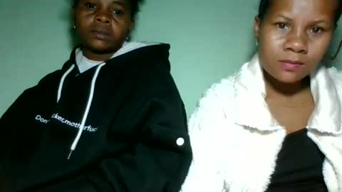 lorienne98 online show from June 2026 12:26:01 AM