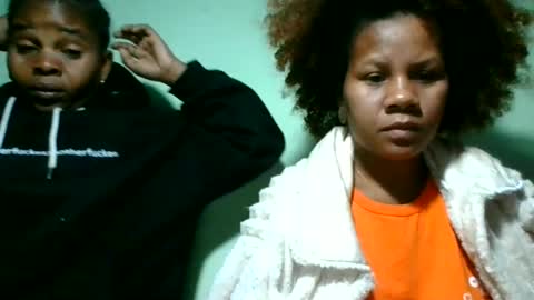 lorienne98 online show from June 2026 11:41:01 PM
