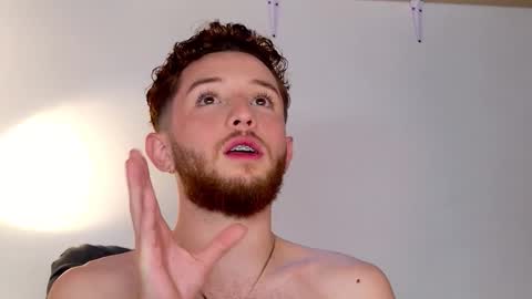 Snapshot of los_juanes chatting on February 2026 08:45:02 PM JUAN JUAN online show from February 2026 08:45:02 PM