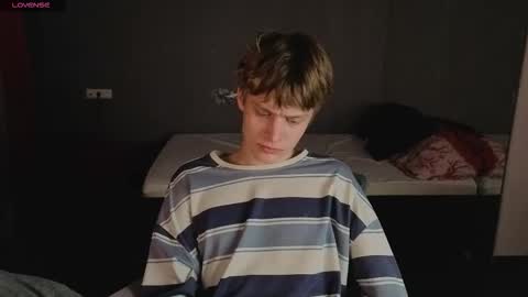 louie_evans online show from October 2025 03:43:01 PM