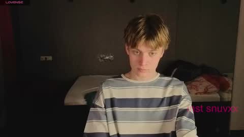 louie_evans online show from October 2025 03:49:02 AM