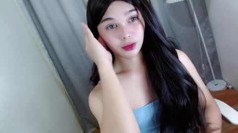 louilalicious online show from October 2025 05:31:02 AM