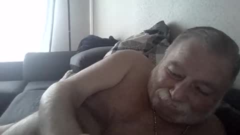 louis_chokdee online show from February 2025 04:31:01 PM