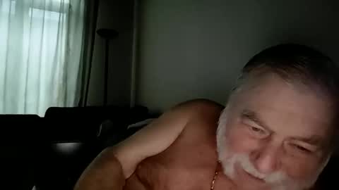 louis_chokdee online show from October 2025 04:48:02 PM