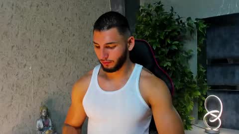 Louis online show from October 2025 10:25:02 PM