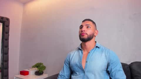 Louis online show from February 2026 07:05:01 AM