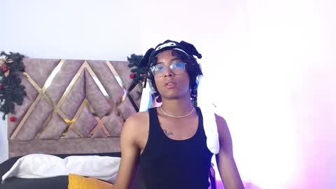 Louis Valdz online show from December 2024 08:11:01 PM