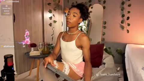 Louis Valdz online show from September 2025 02:22:02 AM