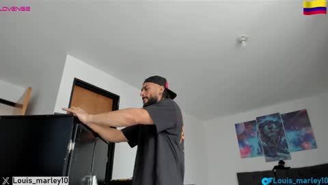 louis_marley_ online show from February 2025 04:25:02 PM