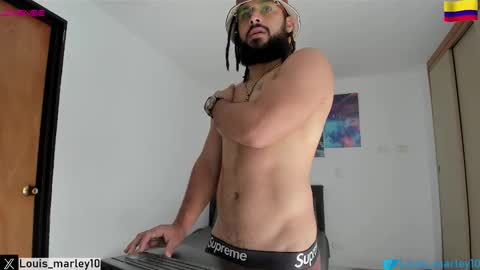 louis_marley_ online show from November 2025 02:27:02 PM