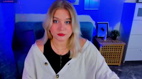 Loise online show from November 2025 09:06:01 PM