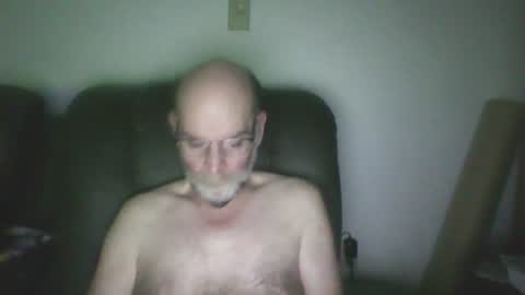 Snapshot of louism13 chatting on June 2026 03:48:01 AM louism13 online show from June 2026 03:48:01 AM