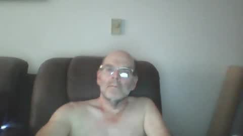 Snapshot of louism13 chatting on July 2026 11:50:01 AM louism13 online show from July 2026 11:50:01 AM