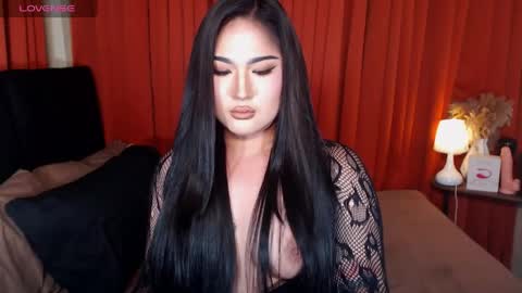 Louisse online show from May 2026 04:42:02 AM