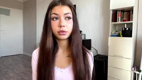 Flora online show from April 2026 07:28:02 AM