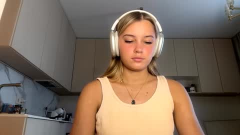 Eliza online show from February 2026 06:44:01 AM