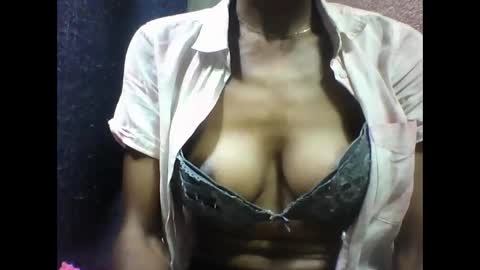 lovaelisa online show from November 2025 02:47:01 AM