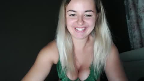 Megane online show from October 2025 11:40:01 AM