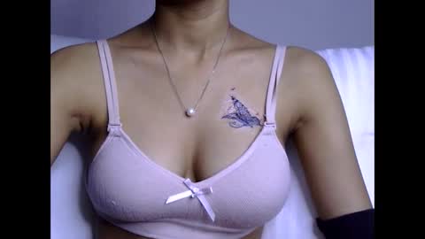 Riva online show from November 2025 10:26:02 AM