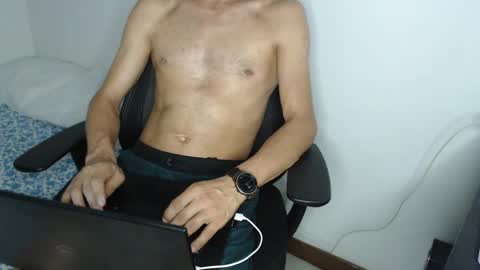 Snapshot of love_room_0206 chatting on February 2025 05:16:01 AM Andys and mary online show from February 2025 05:16:01 AM