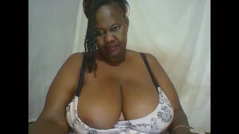 Lynn online show from February 2026 12:10:01 AM