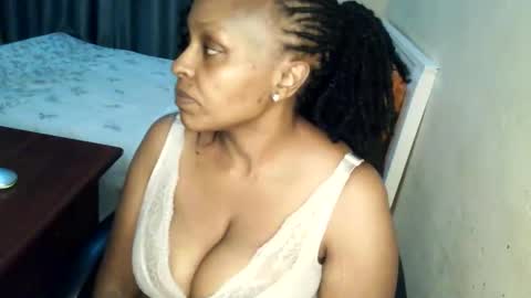 Snapshot of loveedee4 chatting on June 2026 10:19:02 PM loveedee4 online show from June 2026 10:19:02 PM