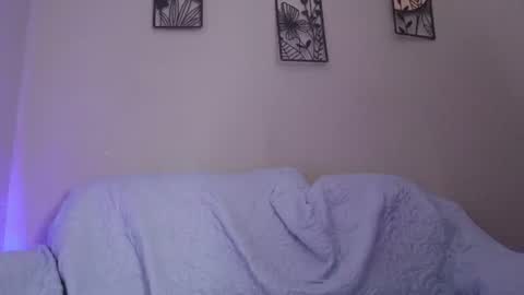 Snapshot of loveegirll chatting on June 2026 04:13:01 AM katalina online show from June 2026 04:13:01 AM