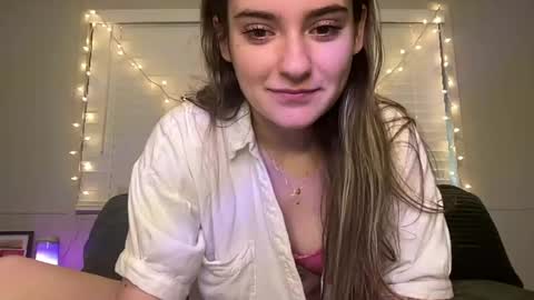 Olivia Rose online show from June 2026 06:22:02 PM