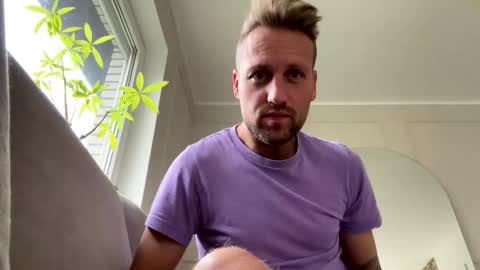 lovefuesse online show from October 2025 09:02:02 AM