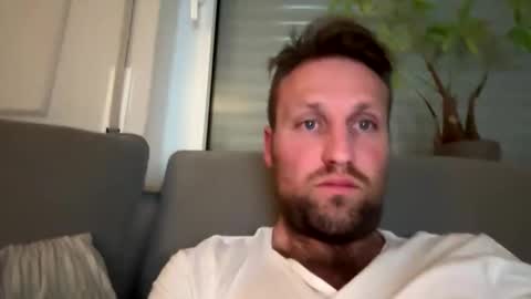 lovefuesse online show from March 2026 10:17:02 PM